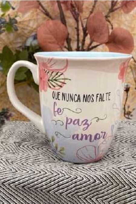 Taza amada y bendecida tengo fe 14 oz
